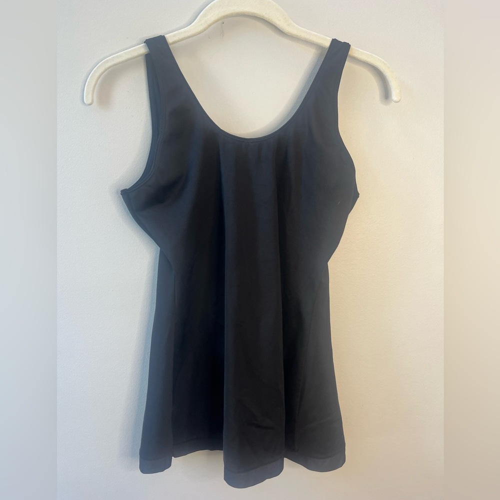 SPANX Sleek Black Tank Top size 1X Nylon Spandex Layering Smooth Work Polished